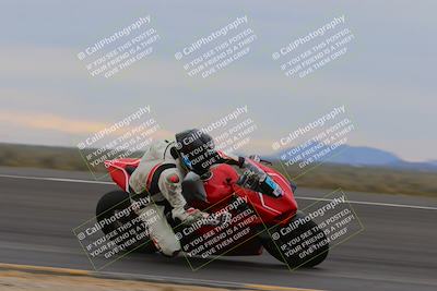 media/Jan-14-2023-SoCal Trackdays (Sat) [[497694156f]]/Turn 11 Inside (950am)/